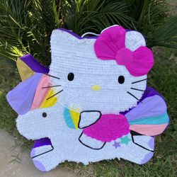 Hello Kitty Piñatas