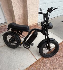 E-bike Black 27MPH  Excellent Condition