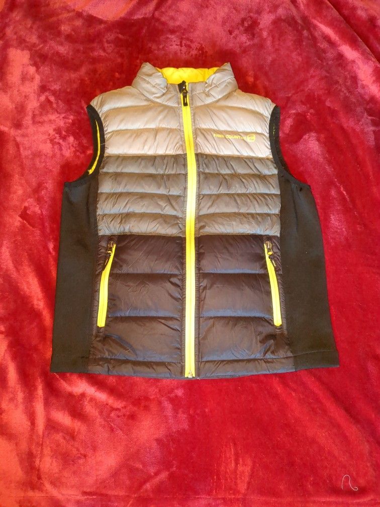 Free Country Youth Large Down Filled Vest