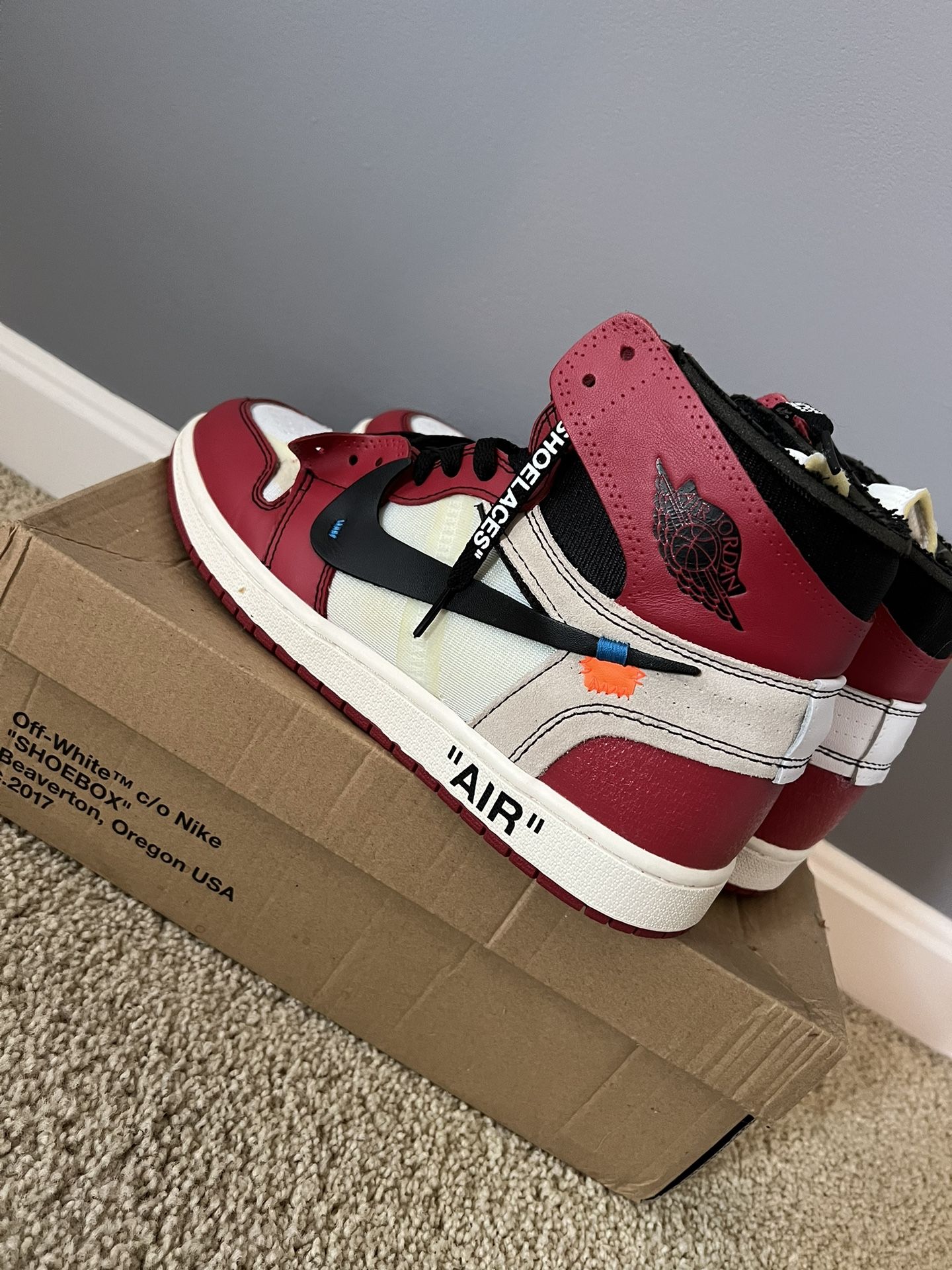 Off White Jordan 1 Chicago 