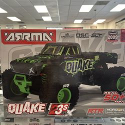 Arrma Quake 223S DSC 1/10 Brushless Monster Truck