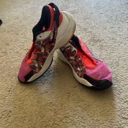 Nike Freak Basketball Shoes