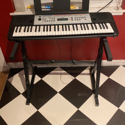 Yamaha YPT 260 Electric Keyboard With Stand