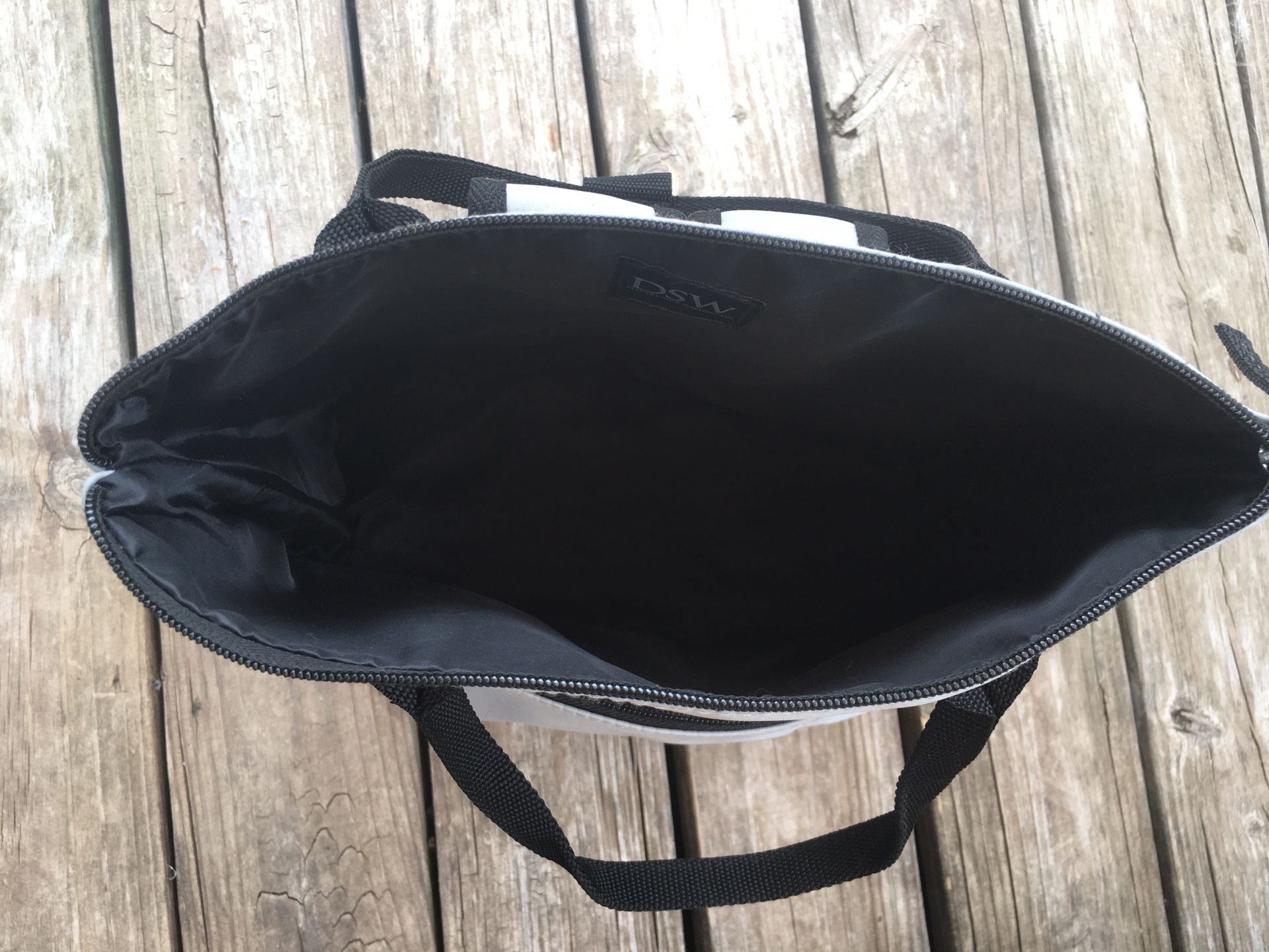 270.-Dsw Slim Backpack Carry Bag Zip Shoe Compartment