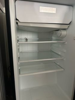 Hamilton Beach Mini Fridge