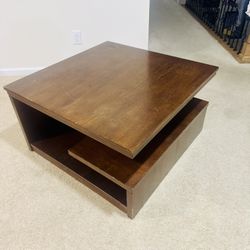 Table With Two Coffee Tables 
