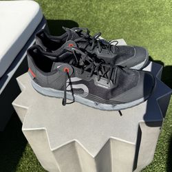 Five Ten Trailcross MTB Shoes – Size 10.5 – Like New – $70