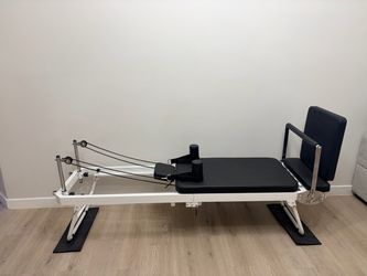 Pilates reformer