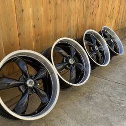 American Racing Torq-Thrust M Wheels  22 x 9.5  5 x 4.5 (5 x 114.3mm)