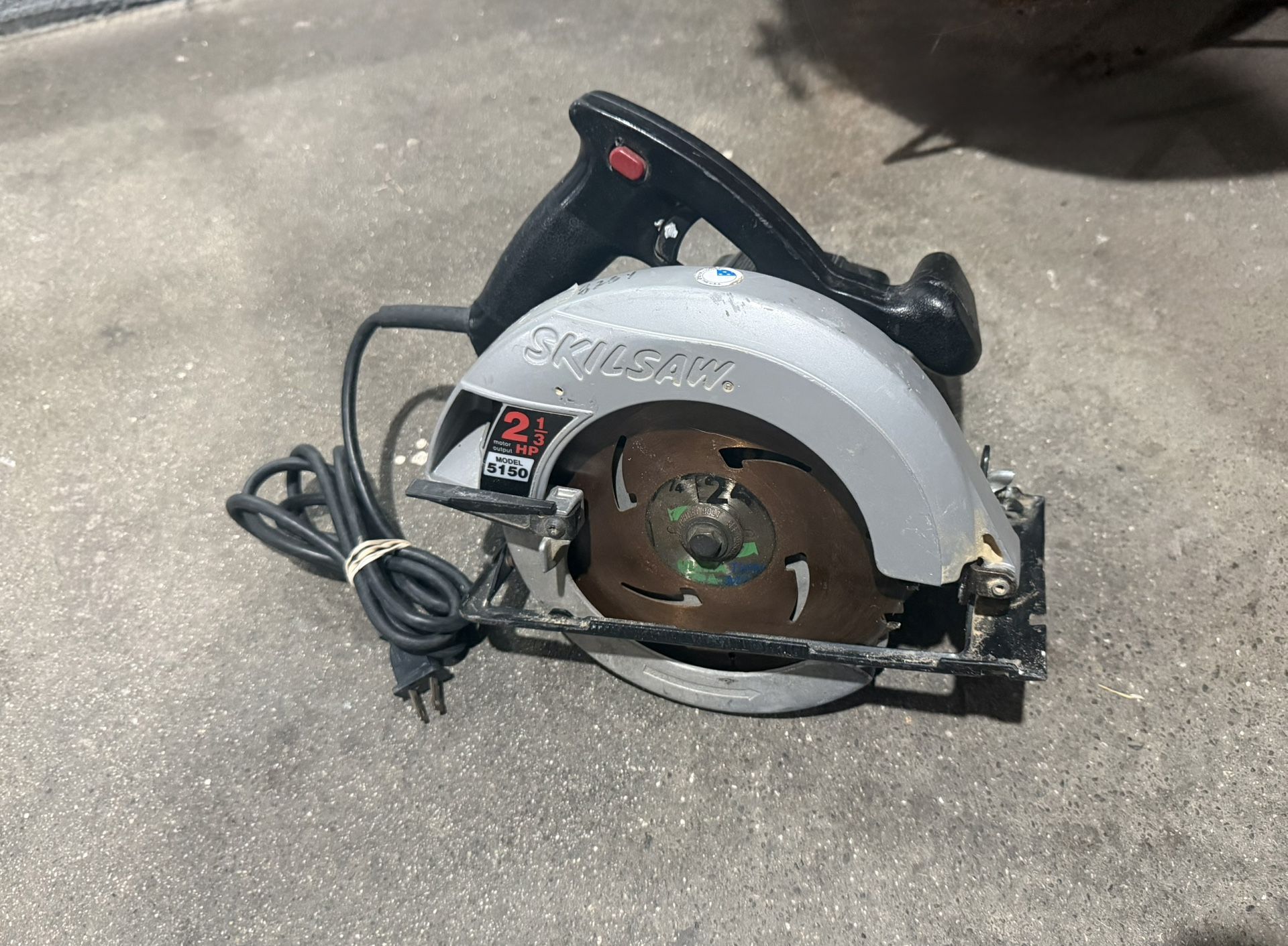 Skilsaw Circular Saw