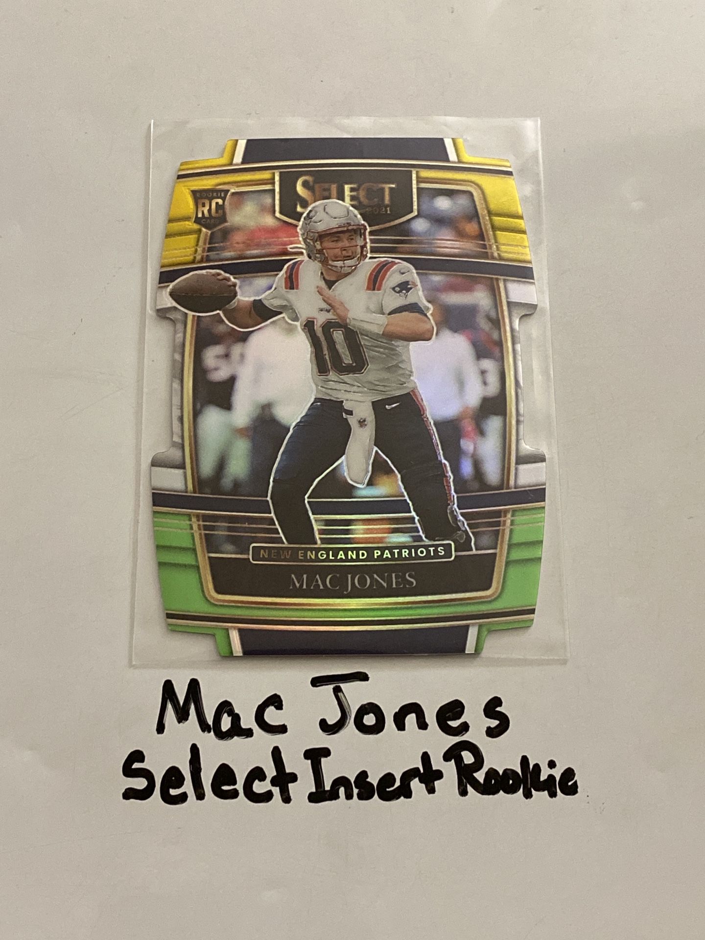 Mac Jones San Francisco 49ers QB Select Short Print Insert Rookie Card.
