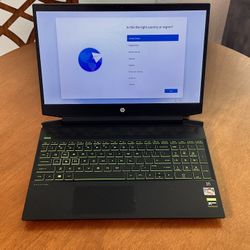 (Refurbished) HP Pavilion Gaming Laptop 