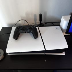 PlayStation 5 + Controller 