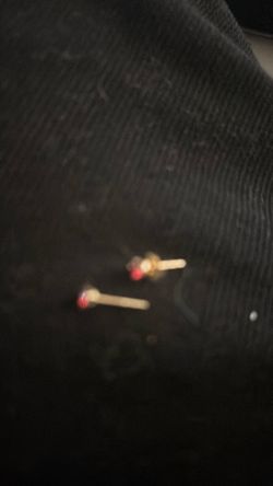 14k gold earrings 50$