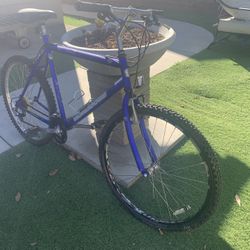 Mountain Bike Mongoose 26”
