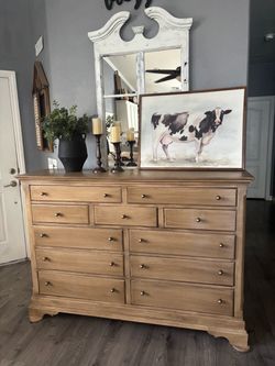 Dresser with 11 drawers