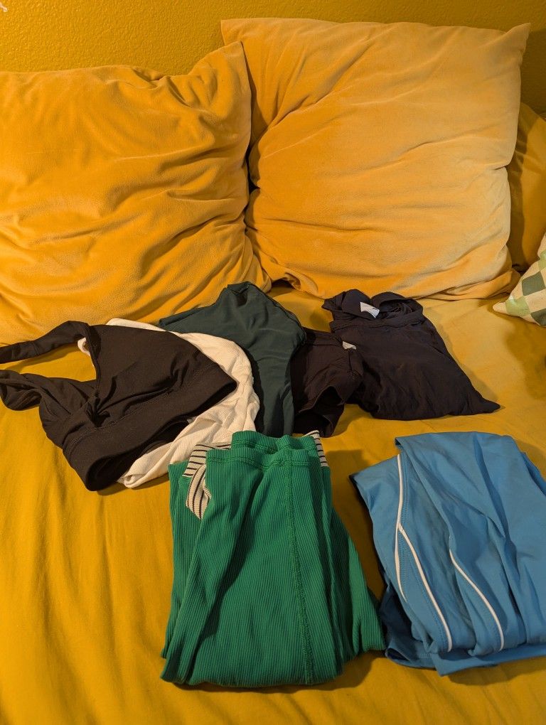 XL Women's Athletic Gear Grab Bag