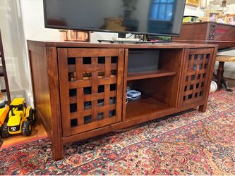 Solid wood TV stand