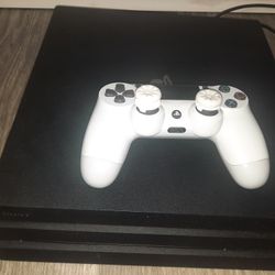 Play Station Pro 1TB 