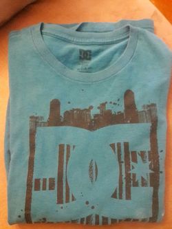 DC men's shirt