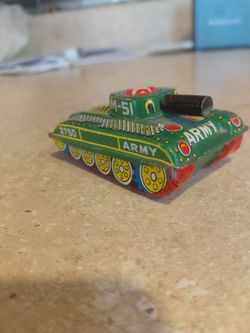Vintage Tin Tank