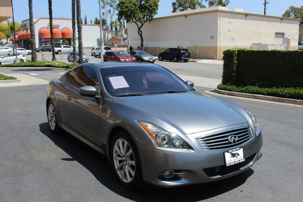 2013 INFINITI G37