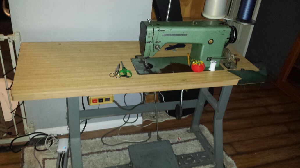Consew 310 Industrial Sewing Machine