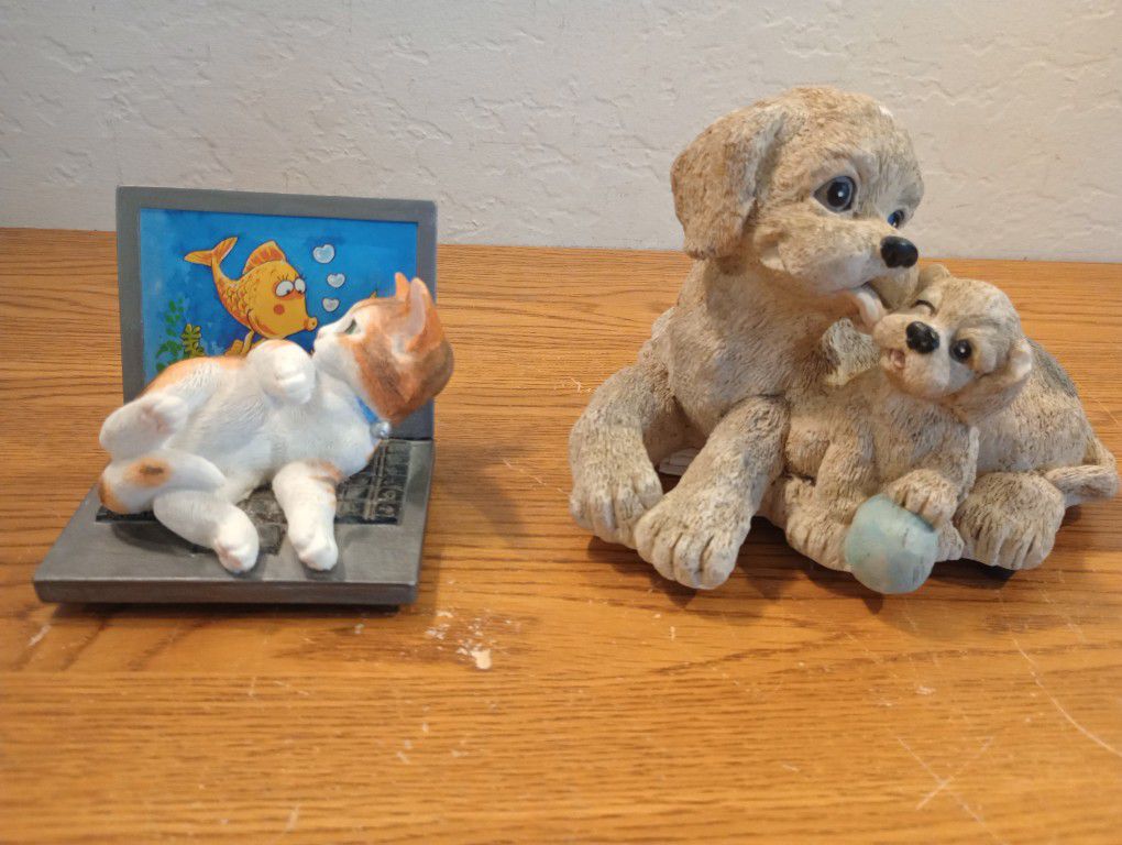 Two Figurines: Cat and Dog 