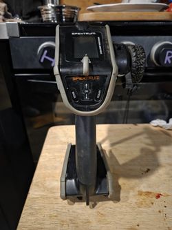 Spektrum DX6 Rugged 6-channel surface transmitter.