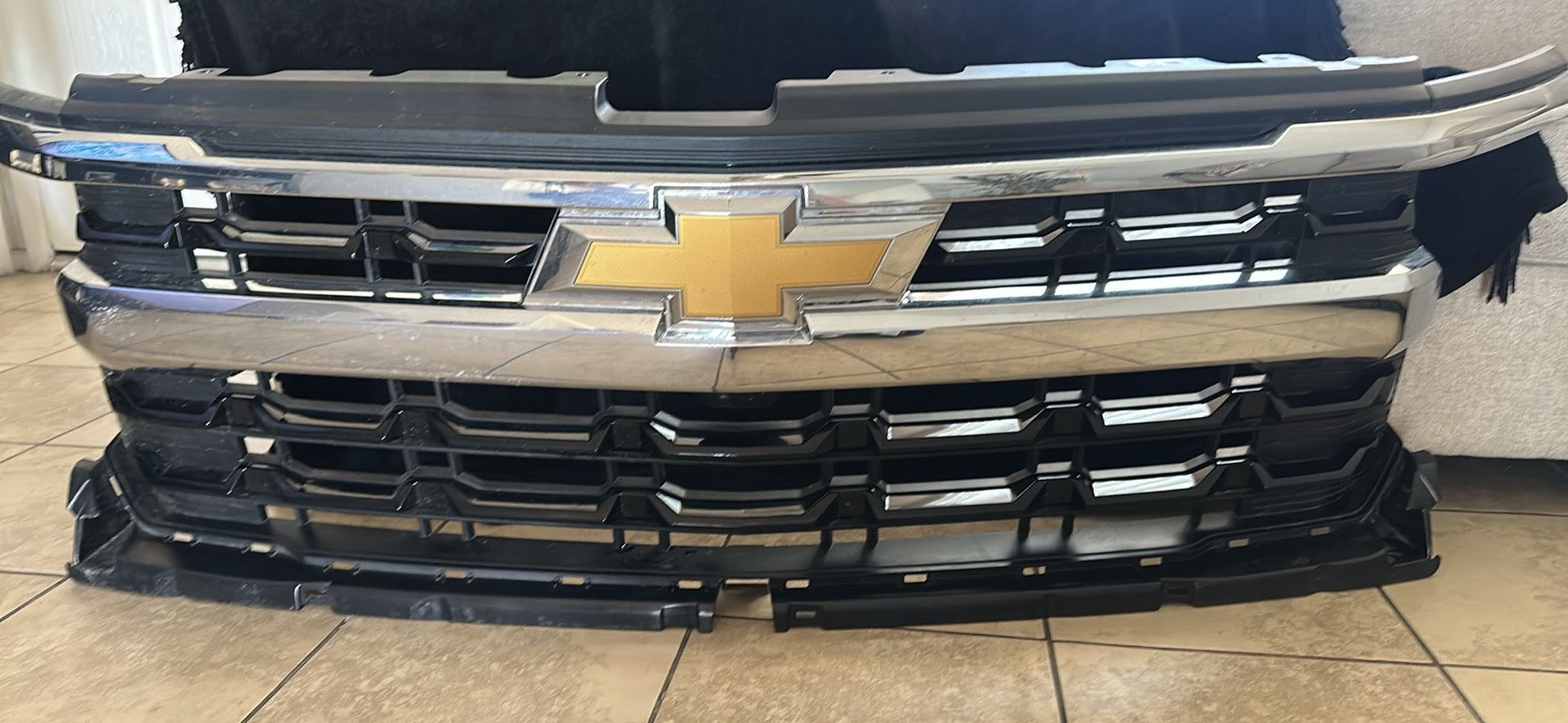 Parilla Para Silverado 2025 Con Camara Incluida