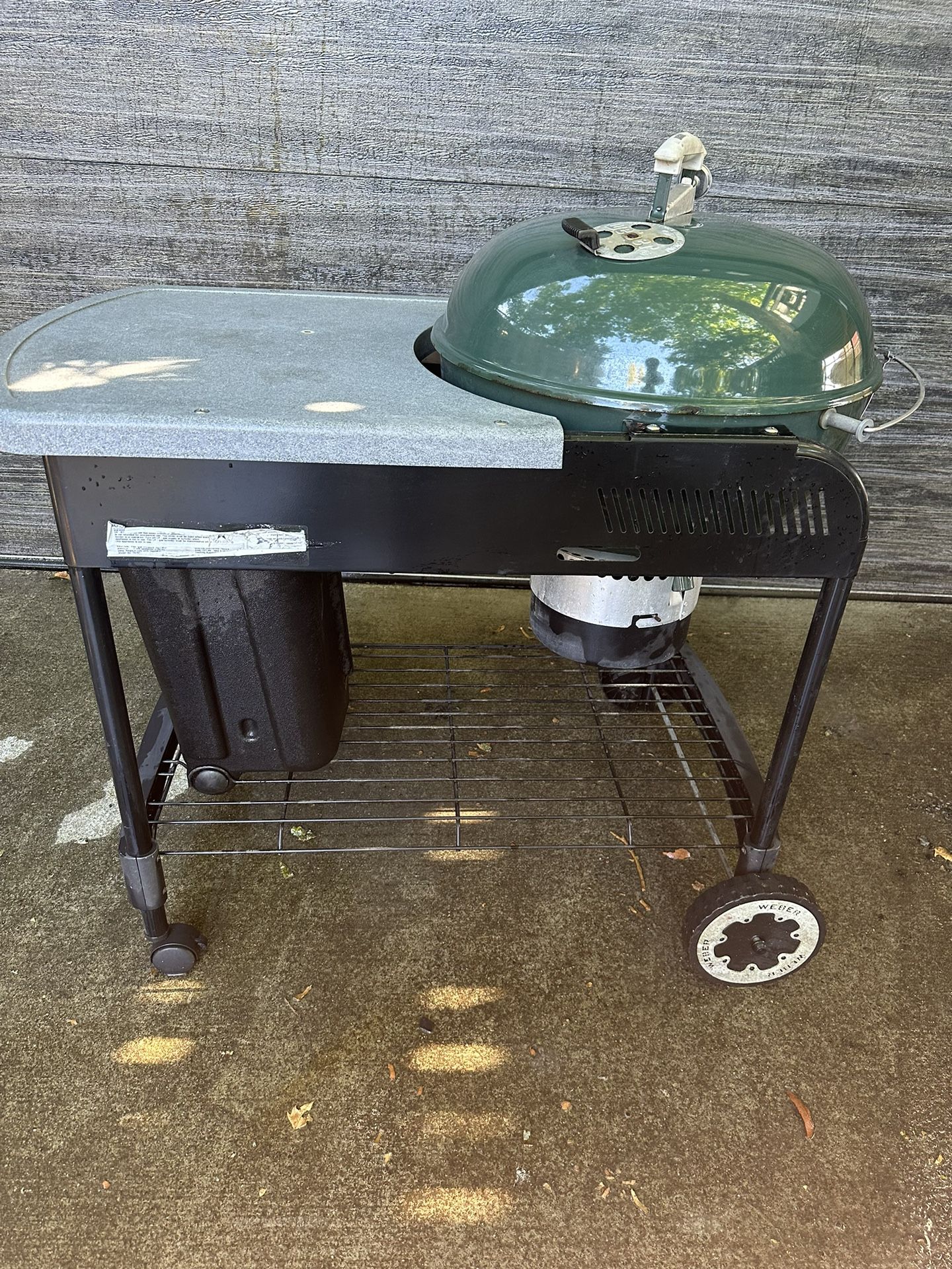 Weber 22" Performer Deluxe Charcoal Grill w Propane Starter