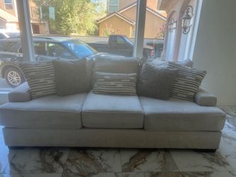 Sofa loveseat set￼