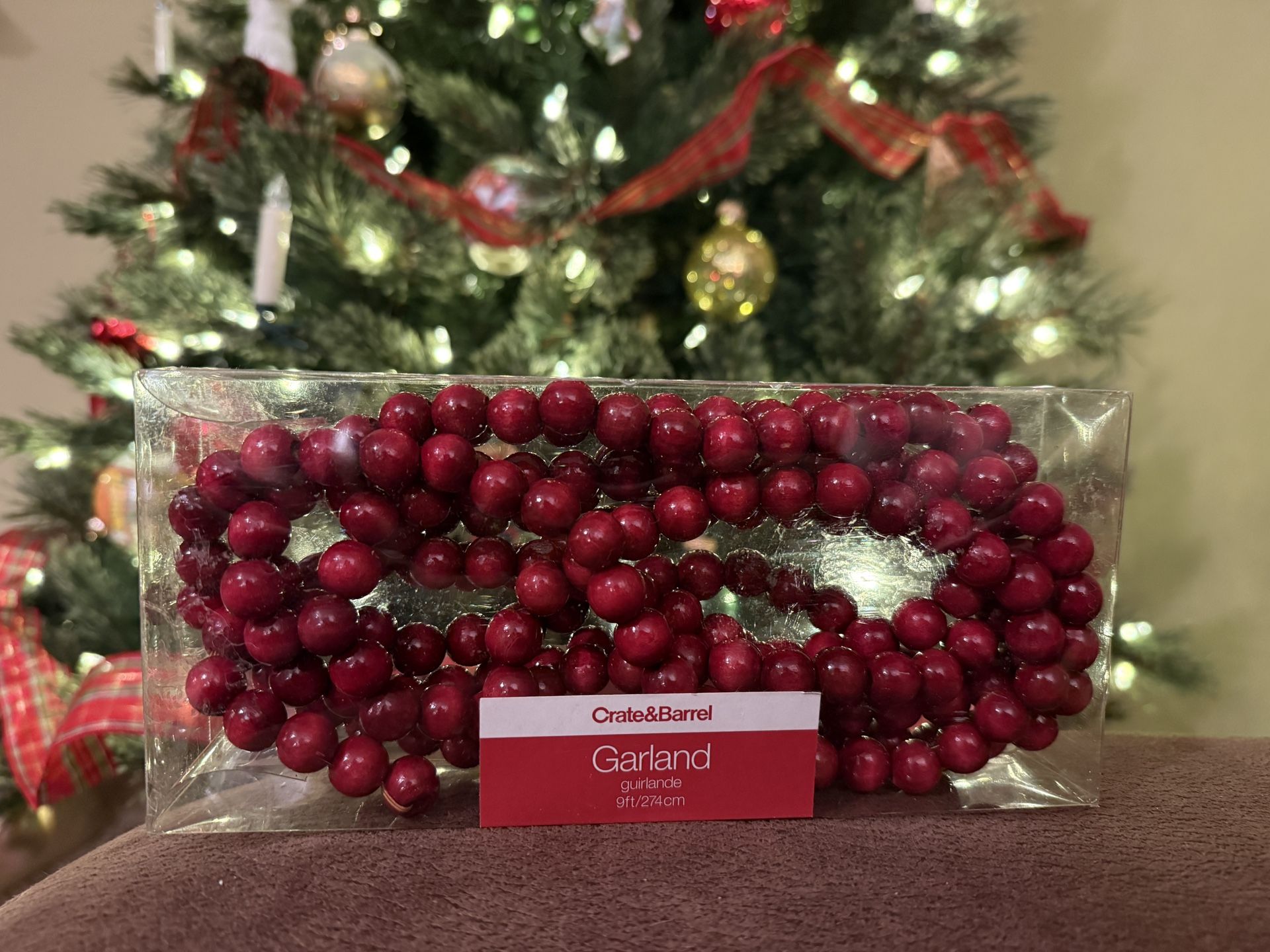 Crate & Barrel Reed Wood String Bead Garland Red Cranberry 9 foot