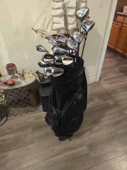 17 GOLF CLUBS SET WITH CALLAWAY GOLF CART BAG (COMPLETE SET, RIGHT HANDED)