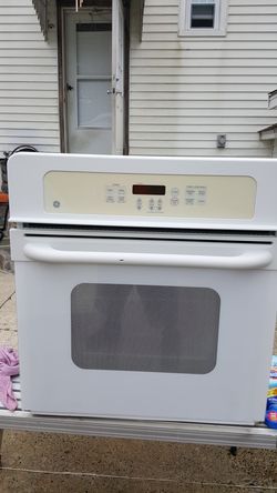 Wall oven