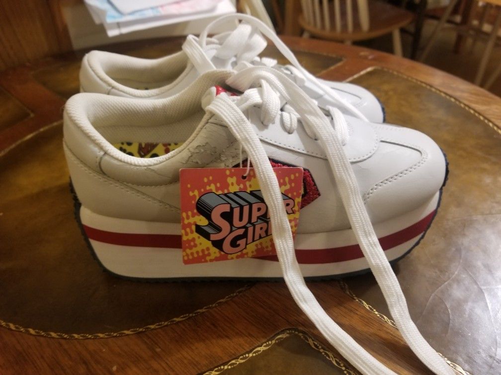 Supergirl tennis Shoes