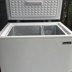 3.5 cu. ft. Manual Defrost Chest Freezer in White