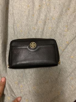 Tory burch wallet