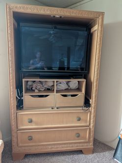 TV dresser