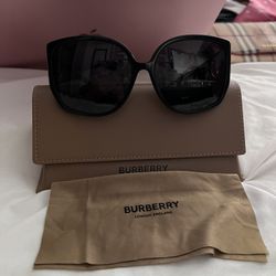 Burberry Sunglasses 