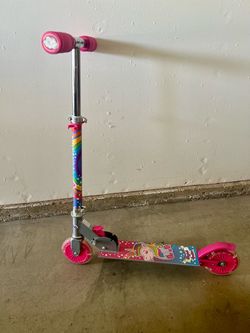 Kid girl unicorn scooter