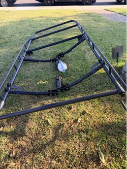 Universal ladder rack fits most trucks