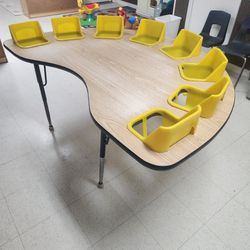 Kids Table 8 Seats