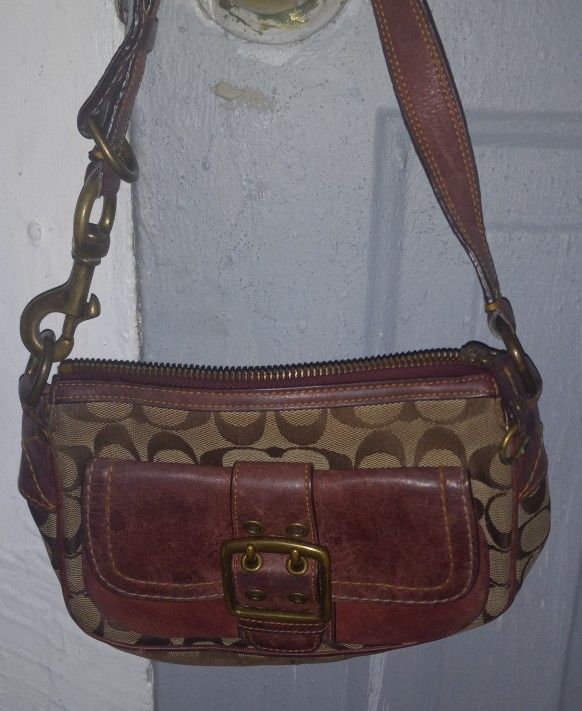 Vintage Coach Leather Purse
