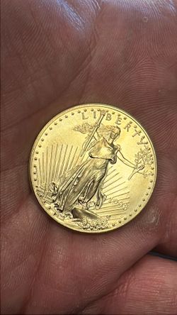 1oz American Eagle Gold coin excellent condition