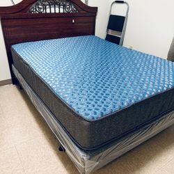 Queen Size Set Mattress And Box Brand New Delivery 🚚 Available( price Mattress And Box Only)