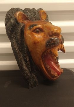 HAND CARVED WOODEN ROARING LION