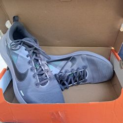 Nikes  Shoes