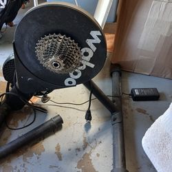 Tri bike and trainer 800.00 size medium