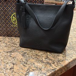 Tory Burch Black Leather Handbag